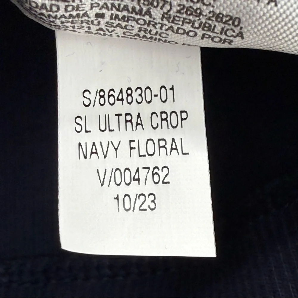 Old Navy size XL Women’s Navy Blue Floral Ultra-Crop Rib-Knit Top - Picture 7 of 8